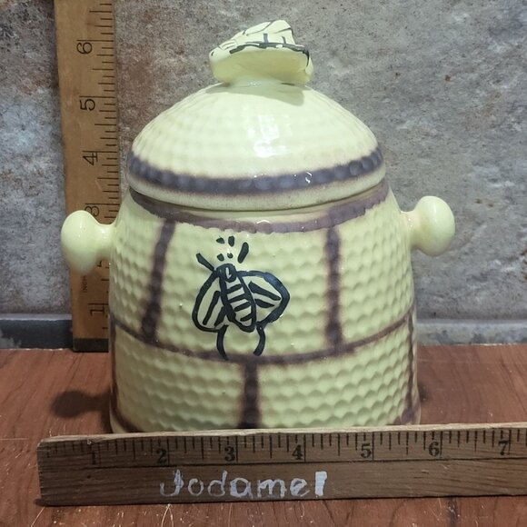 Vintage House of Webster Ceramic Beehive Jar - Picture 8 of 11